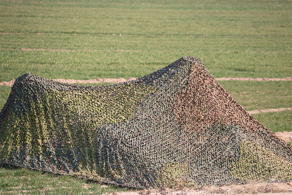 選購偽裝網(wǎng)時(shí)應(yīng)從以下三個(gè)方面判斷優(yōu)劣