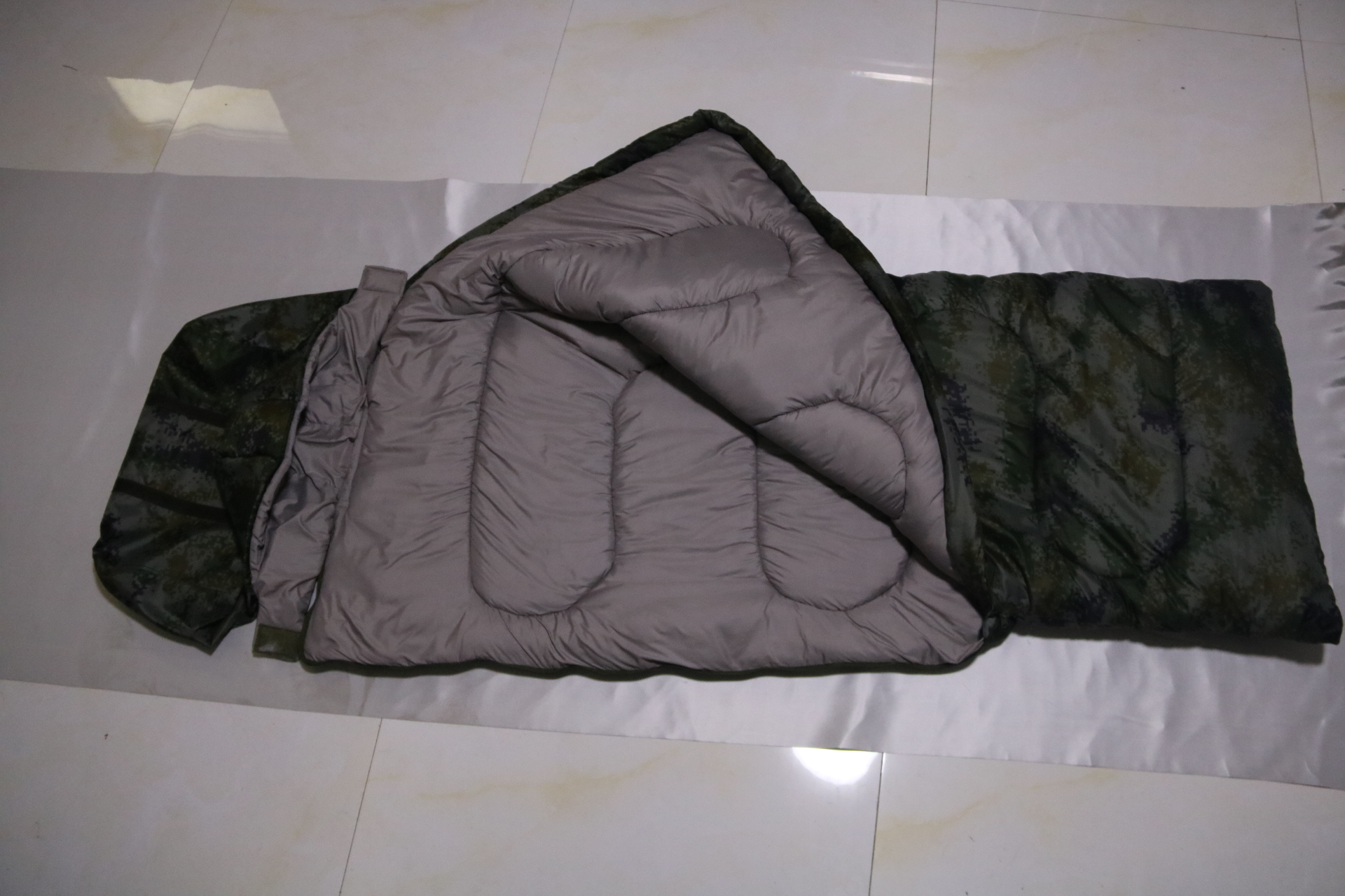 睡袋的外型分類有哪些？