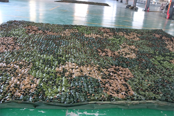 偽裝網(wǎng)可以做吉利服嗎？